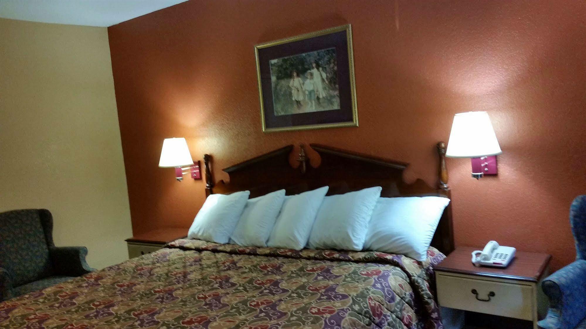 Lakeview Inn - Kingston المظهر الخارجي الصورة