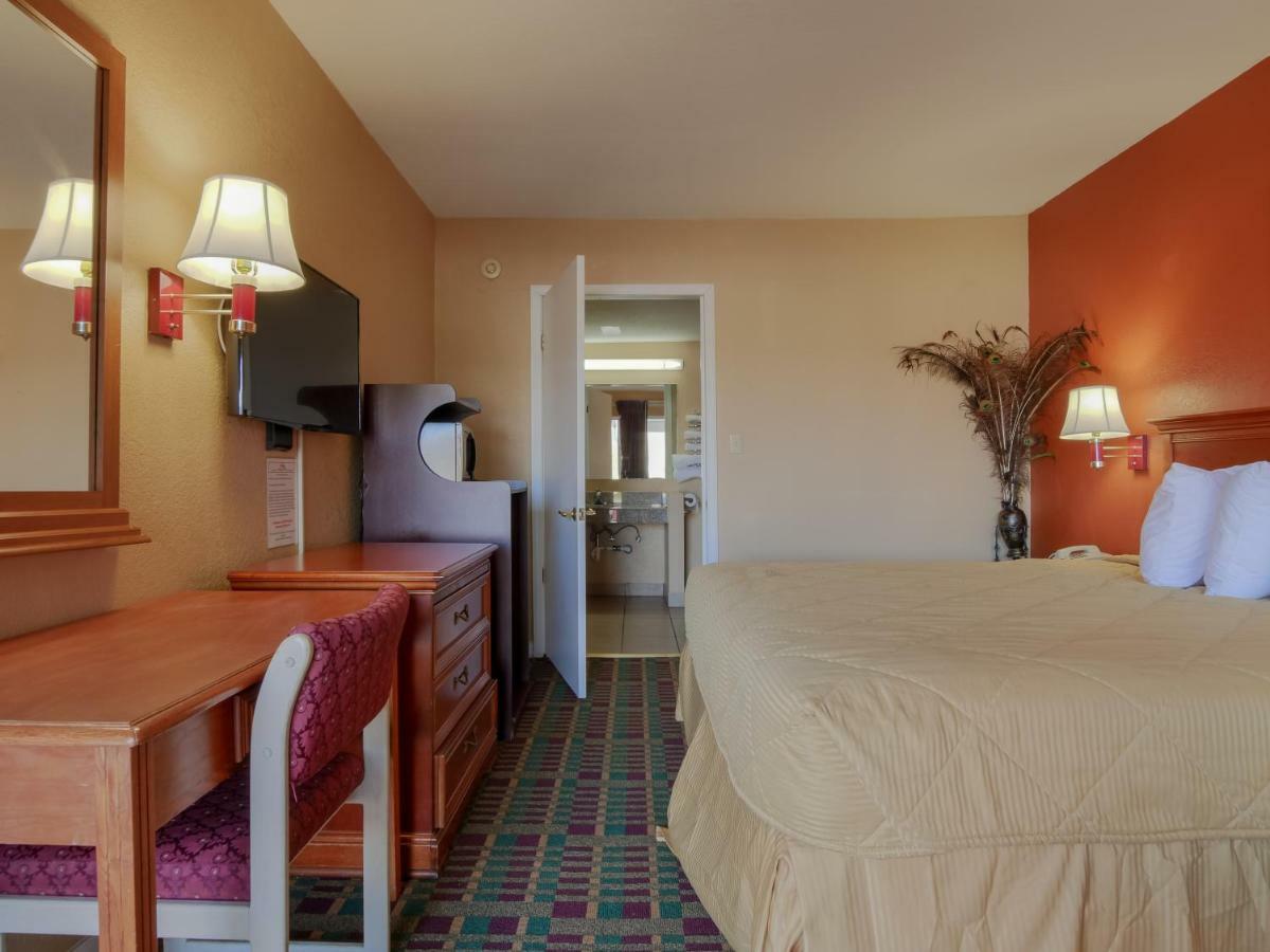 Lakeview Inn - Kingston المظهر الخارجي الصورة