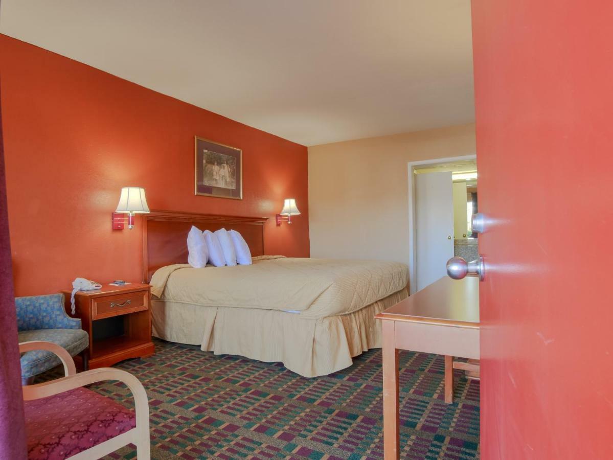 Lakeview Inn - Kingston المظهر الخارجي الصورة